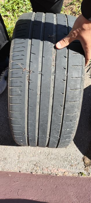Продам резину 245/45/18