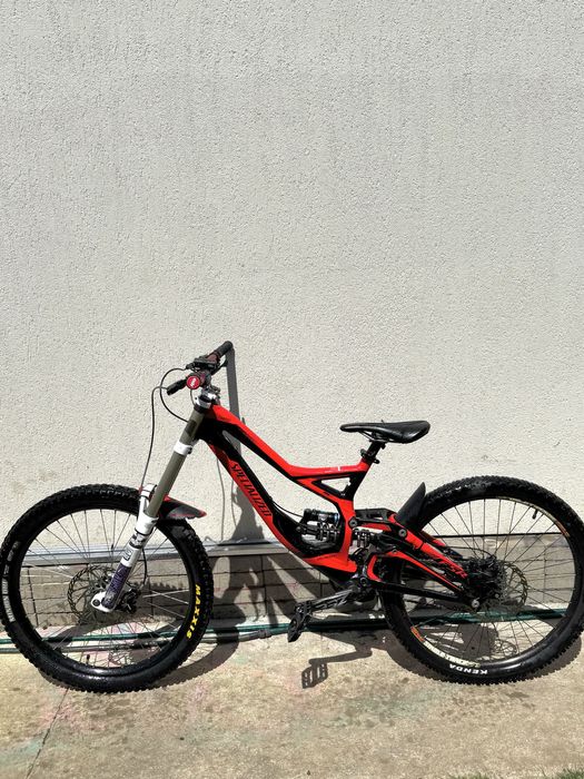 Specialized demo 8 downhill
