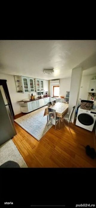 Apartament 2 Camere Decomandat-Zona Lunei-Etaj 1-Centrala Proprie