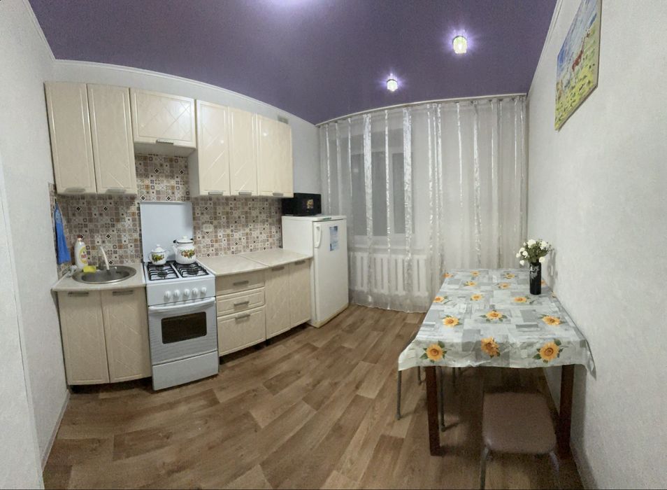 Сдам 2х комнатную посуточно в центре