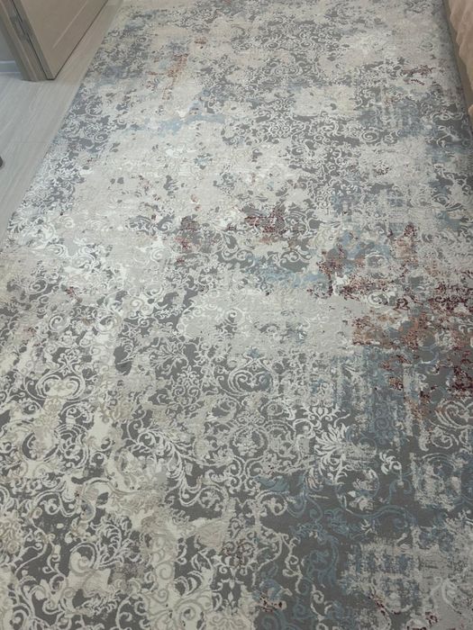 Продам ковёр в хорошем состоянии