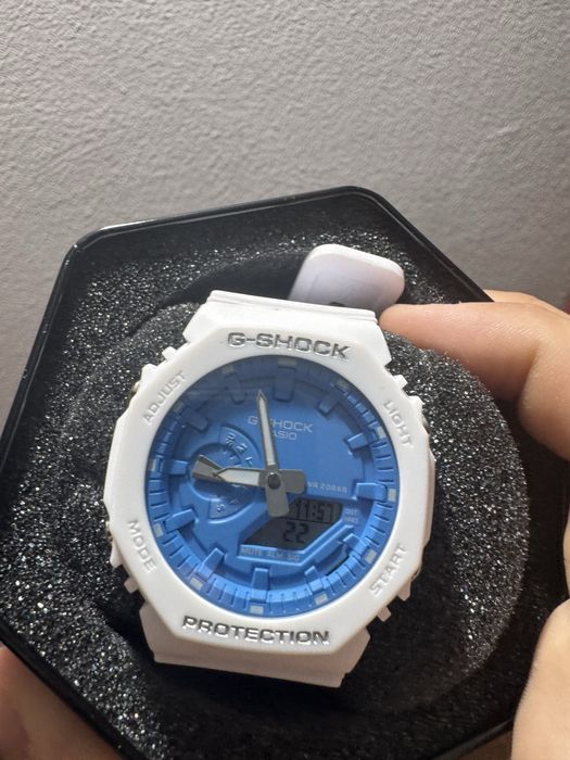 G shock ga-2100