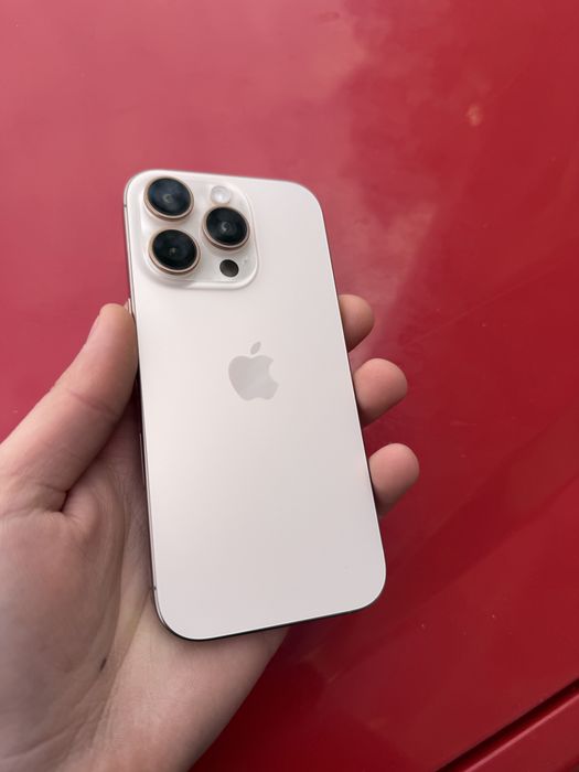 iPhone 16 PRO impecabil 128 GB Desert Titanium