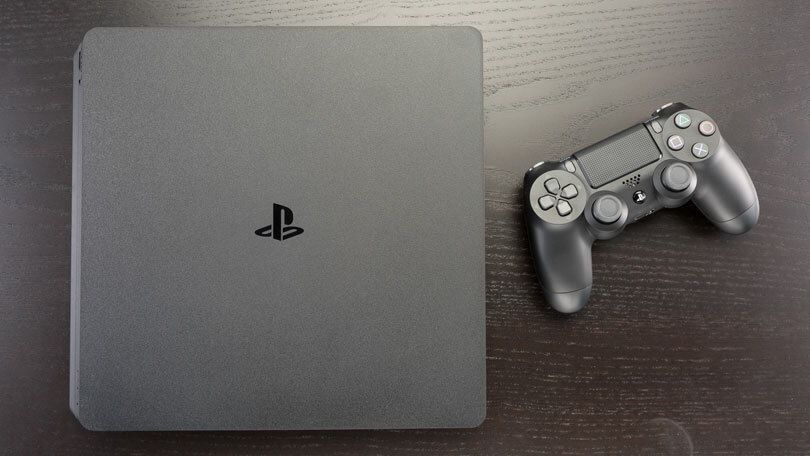PS4 SLIM sotiladi xolati zoʻr