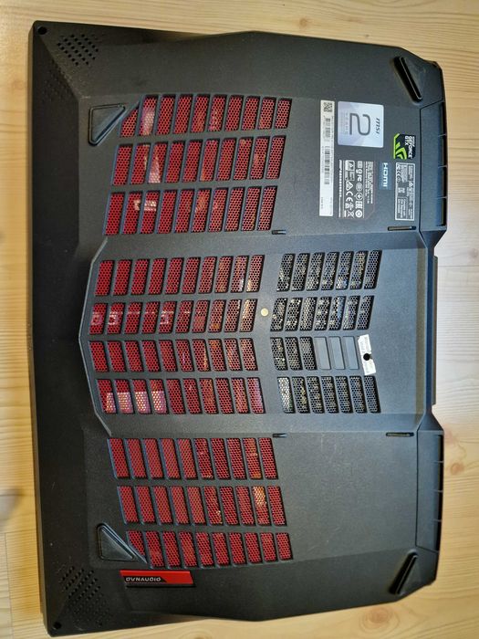 MSI GT73VR 7RE Titan (oferta 3 zile)