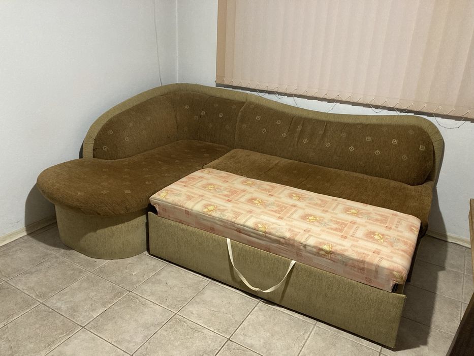 Ъглов диван за кухня или трапезария