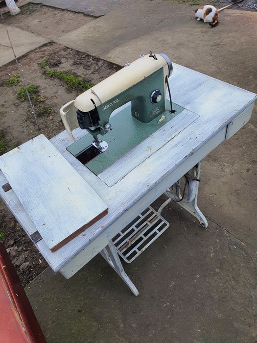 Mașina de cusut Ileana