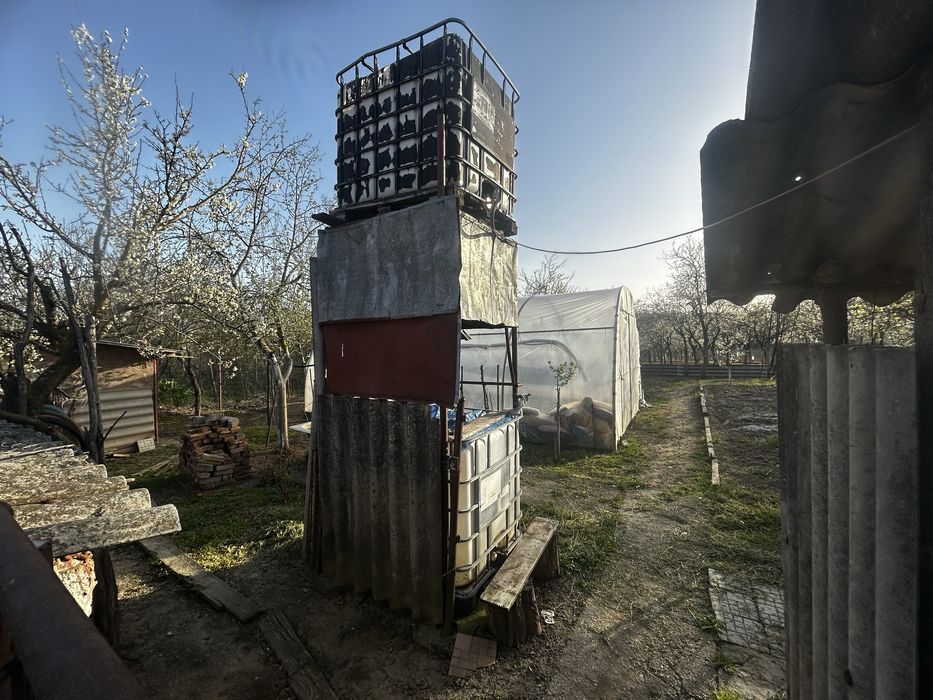 Proprietate 2 case (1noua cu mansarda)multiple anexe 2600 mp