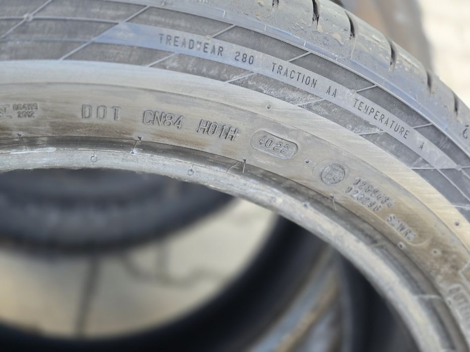 235 50 19 Continental