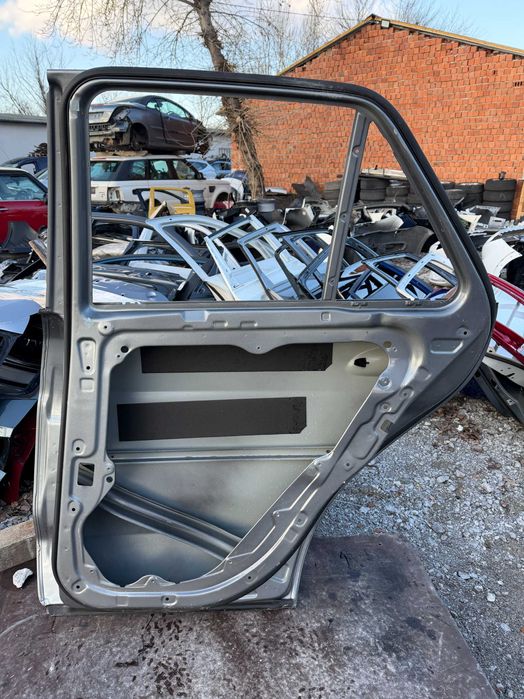 Врата Mercedes GLE W166