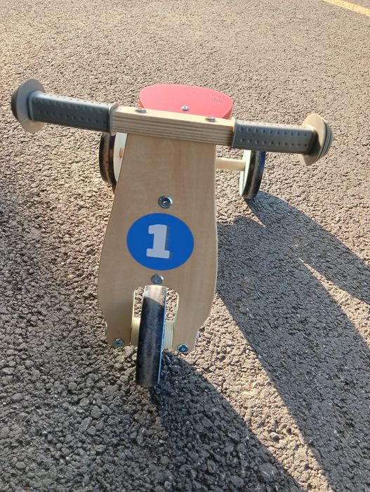 Дървена триколка да деца от 1 до 3 години