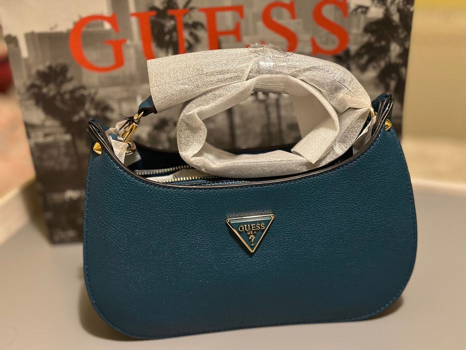 Guess Meridian дамска чанта в два цвята НОВА ЦЕНА 140лв