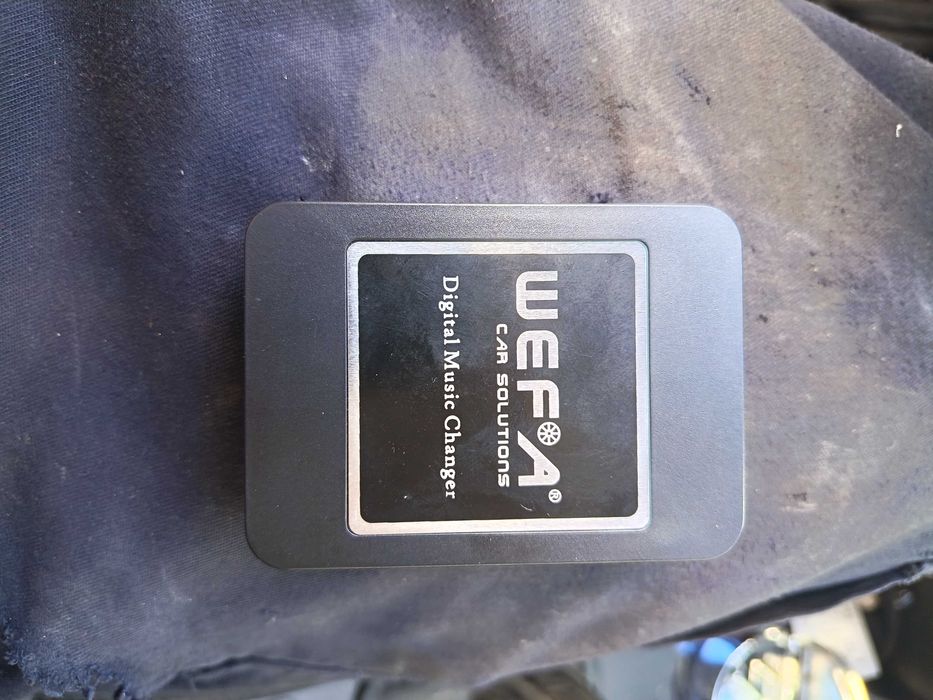 Дигитален CD чейнджър за кола Bluetooth USB AUX