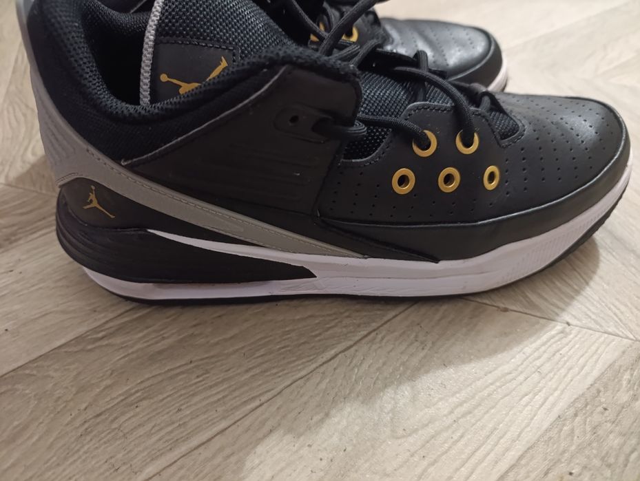 Air Jordan original - marimea 40