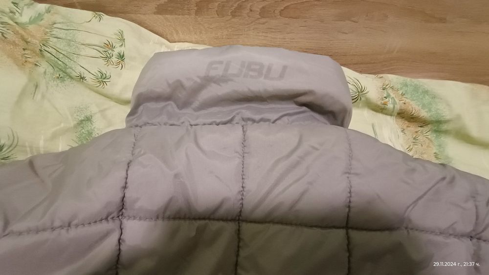 Яке Фубу оригинално и в отлично състояние р-р L/XL