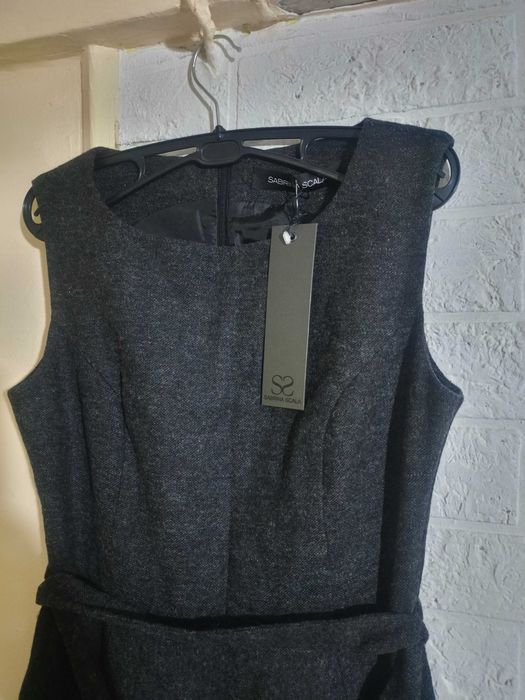 Платье теплое черное