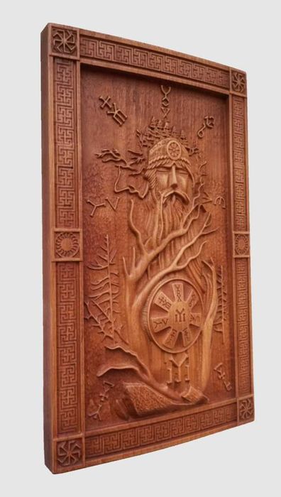 Дърворезба "Ипсилон с двете хасти"