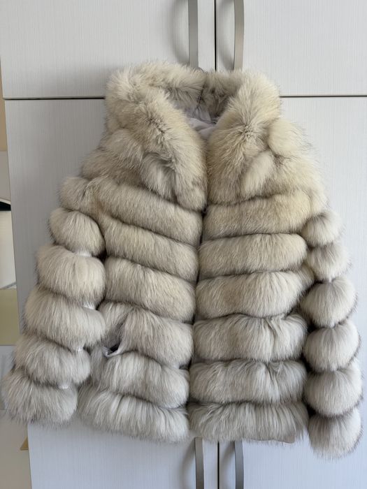 Бяло палто естествен косъм лисица