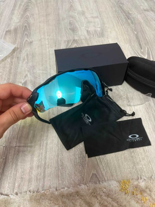 Ochelari Sport Oakley Radar EV Path cu 4 lentile