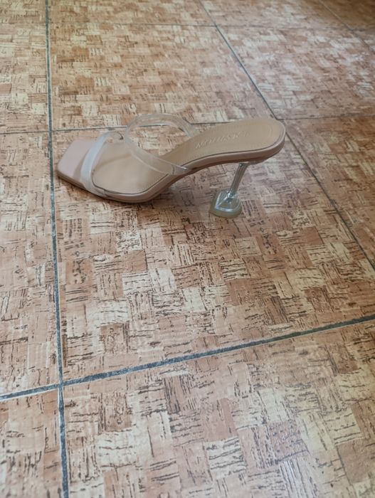 Прозрачные босаножки