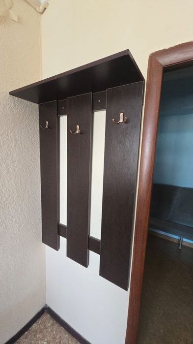 Вешалка в прихожую