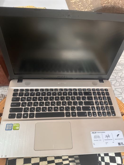 Срочно продам Ноутбук asus