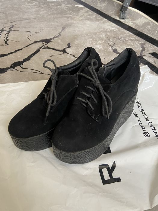 Продам женскую обувь 37р