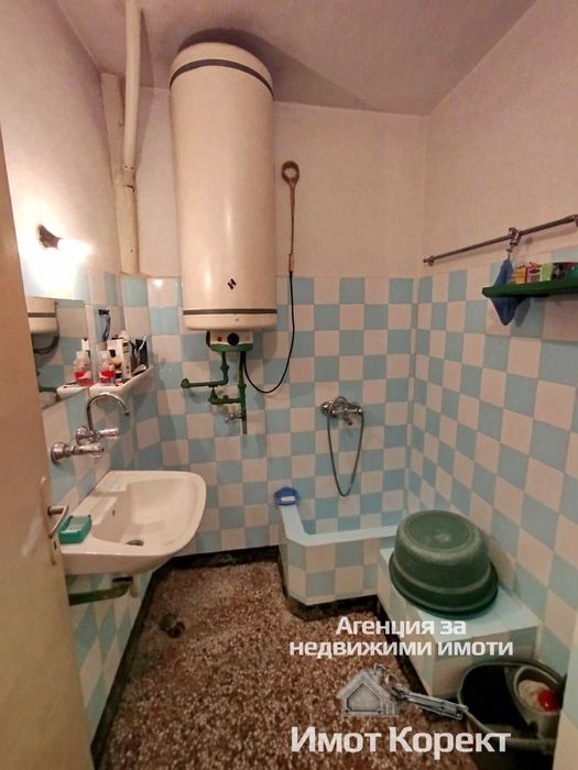 Продава се Четиристаен апартамент в Асеновград - 90 кв.м за 1134 €/кв.м - Снимка #3