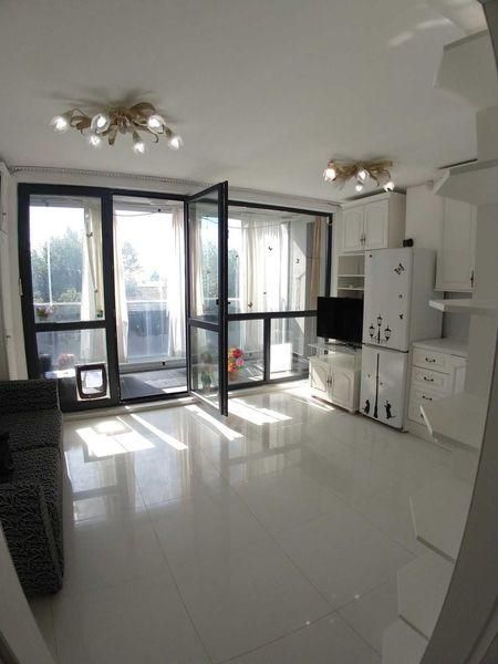 Дава се под наем Двустаен апартамент в Варна, м-т Евксиноград - 50 кв.м за 450 € - Снимка #1