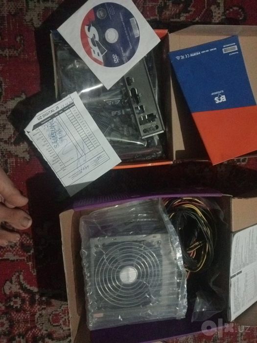 Motherboard yangi sotiladi rasmdagi tepadagi narxi 300 ming kelishamiz