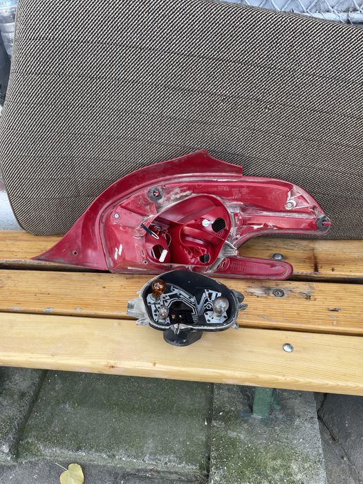 Оригинален ляв стоп за пежо 208 оборудван LED