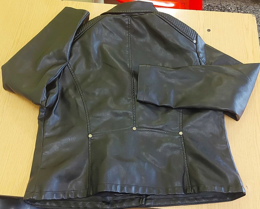 Дамско кожено яке ХЛ размер