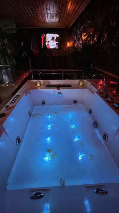 Коттедж посуточно! Караоке. Сауна. Бильярдная. В центре города