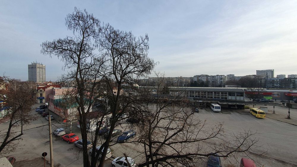 Продавам двустаен тухлен център