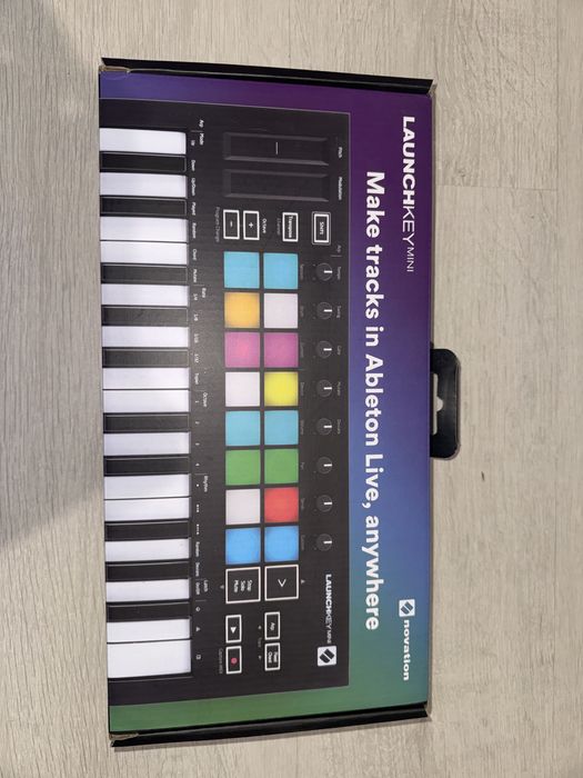 Novation Launchkey Mini MK3  Claviatura MIDI