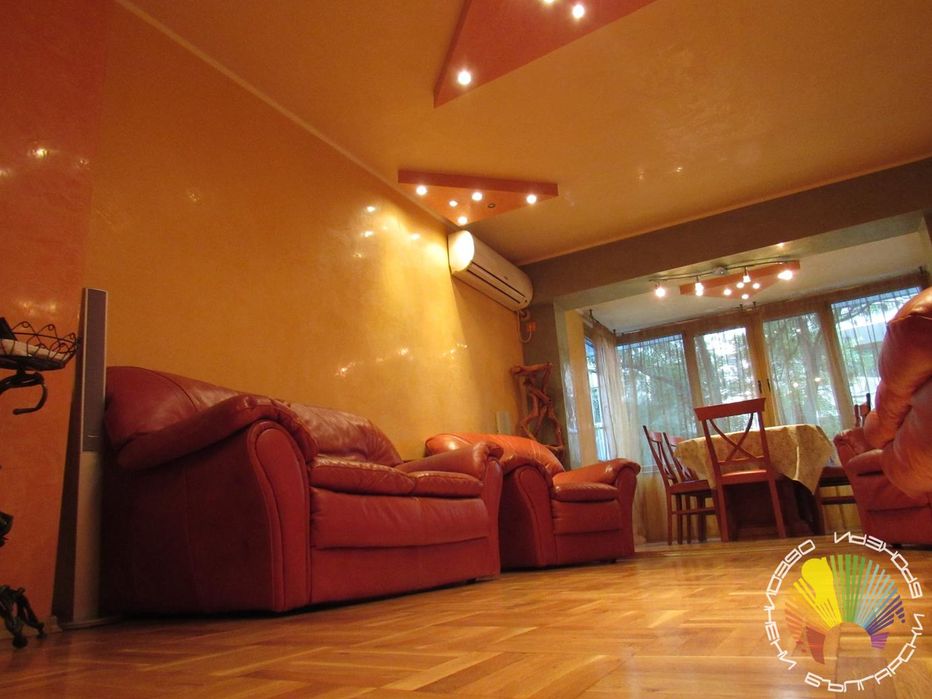 Дава се под наем Тристаен апартамент в Бургас, Възраждане - 110 кв.м за 382.5 € - Снимка #1