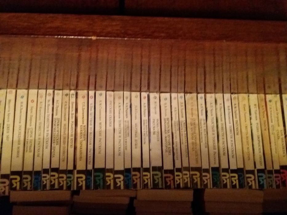 Продам книги. Цена договорная