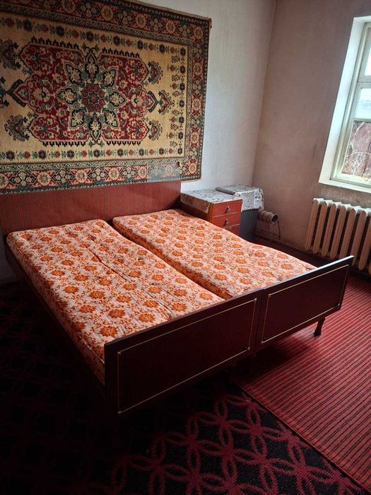 Сдается 2 комнатный дом 6 соток земли возле базара 200$