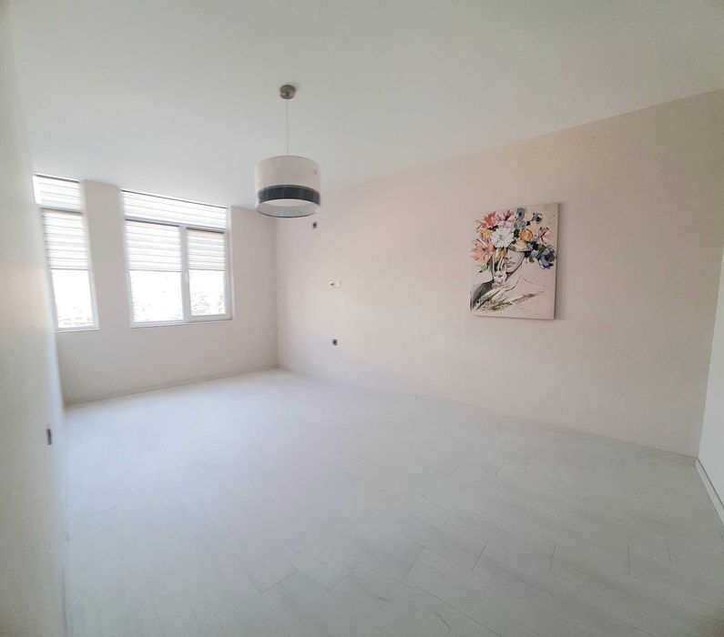 Продава се Четиристаен апартамент в Търговище, Център - 120 кв.м за 1148 €/кв.м - Снимка #2