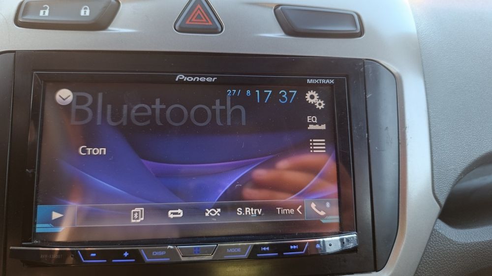 Pioneer монитор AVH-X595BT