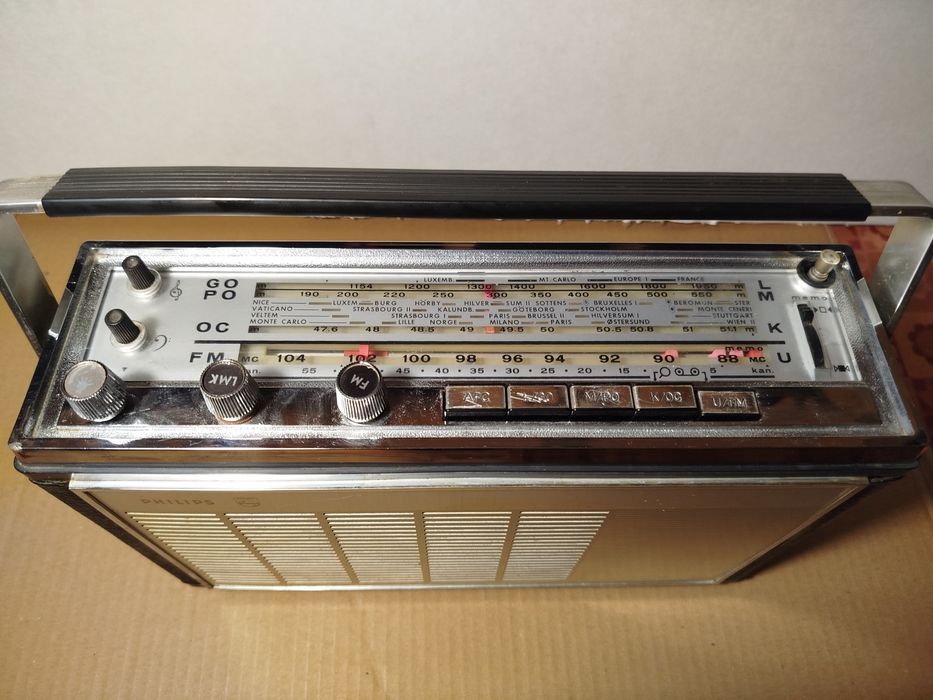 Ретро  Радио PHILIPS