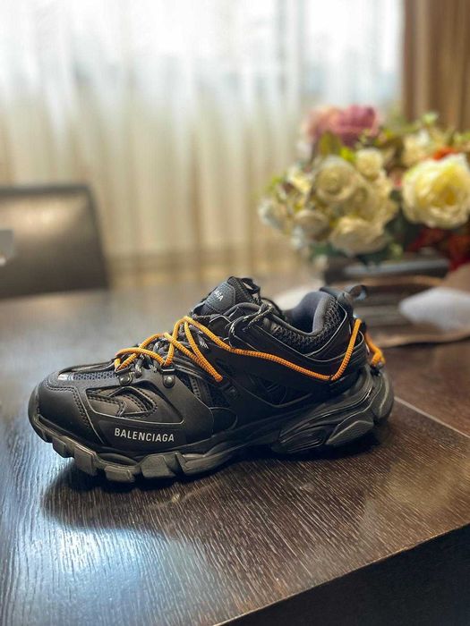 Balenciaga Track , numar 42 , full box