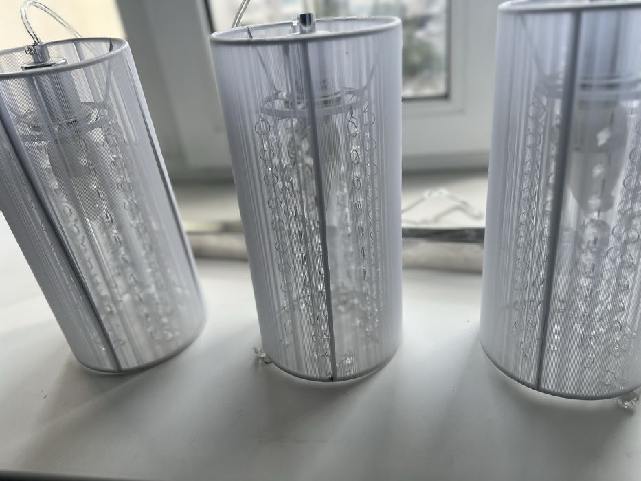 Люстра трехрожковаЯ