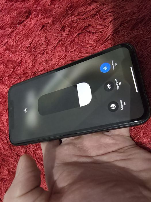 -Iphone 11, Black, 128Gb, 4Ram, Bat 100%, stare foarte buna-semne usoa