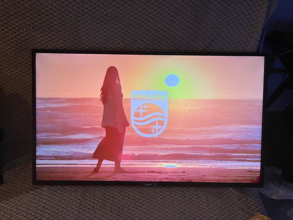 Philips 43 inch 4K UHD 60hz + HDR10