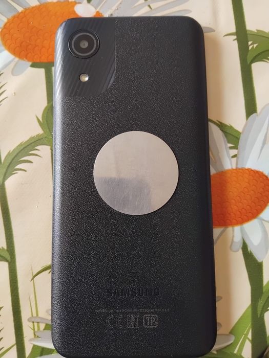 Търся бартер за  телефон .  часовника е оригинален автоматичен