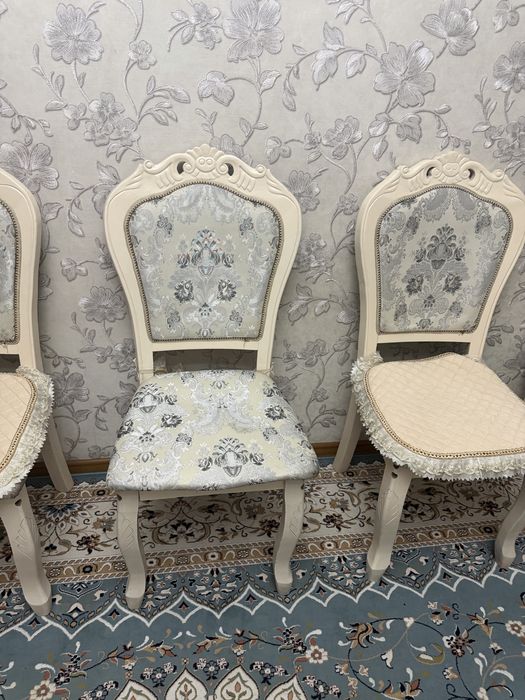 Продам стулья 6 штук