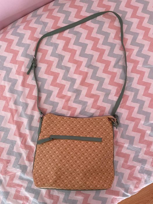 Дамска чанта Carpisa