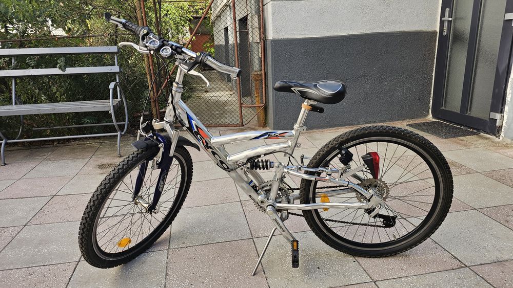 Bicicletă MTB Full Suspension 24", echipare Shimano - 450 lei