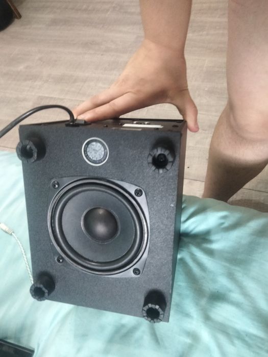 Продам буфер с колонками